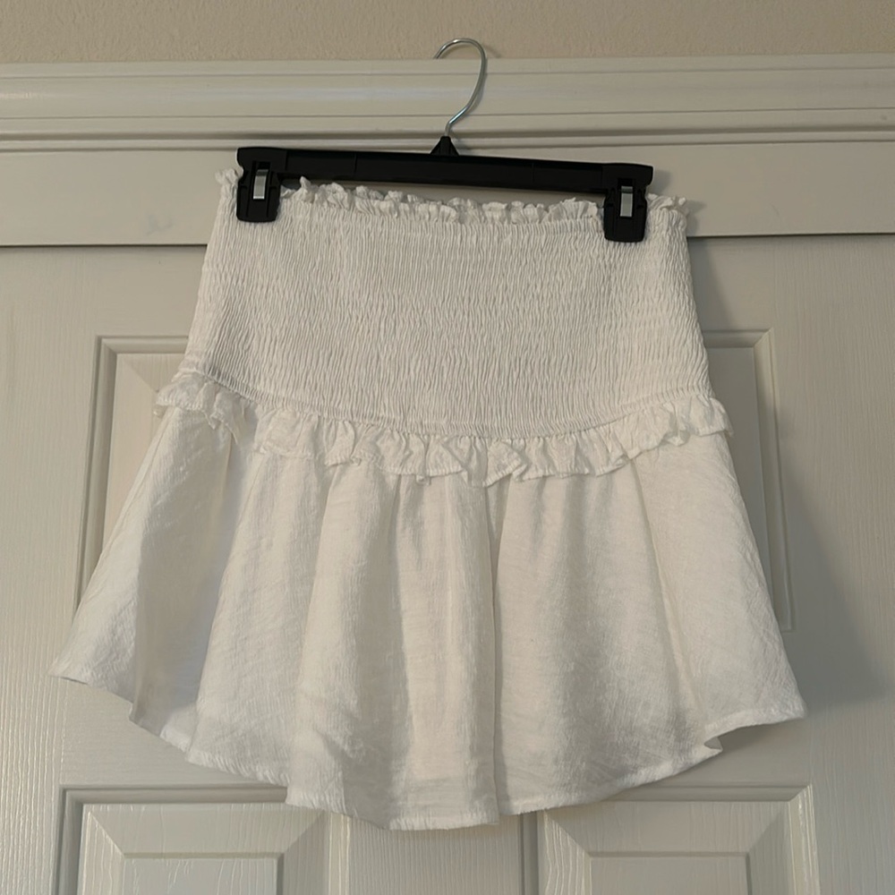 Medium white skirt from selfie leslie